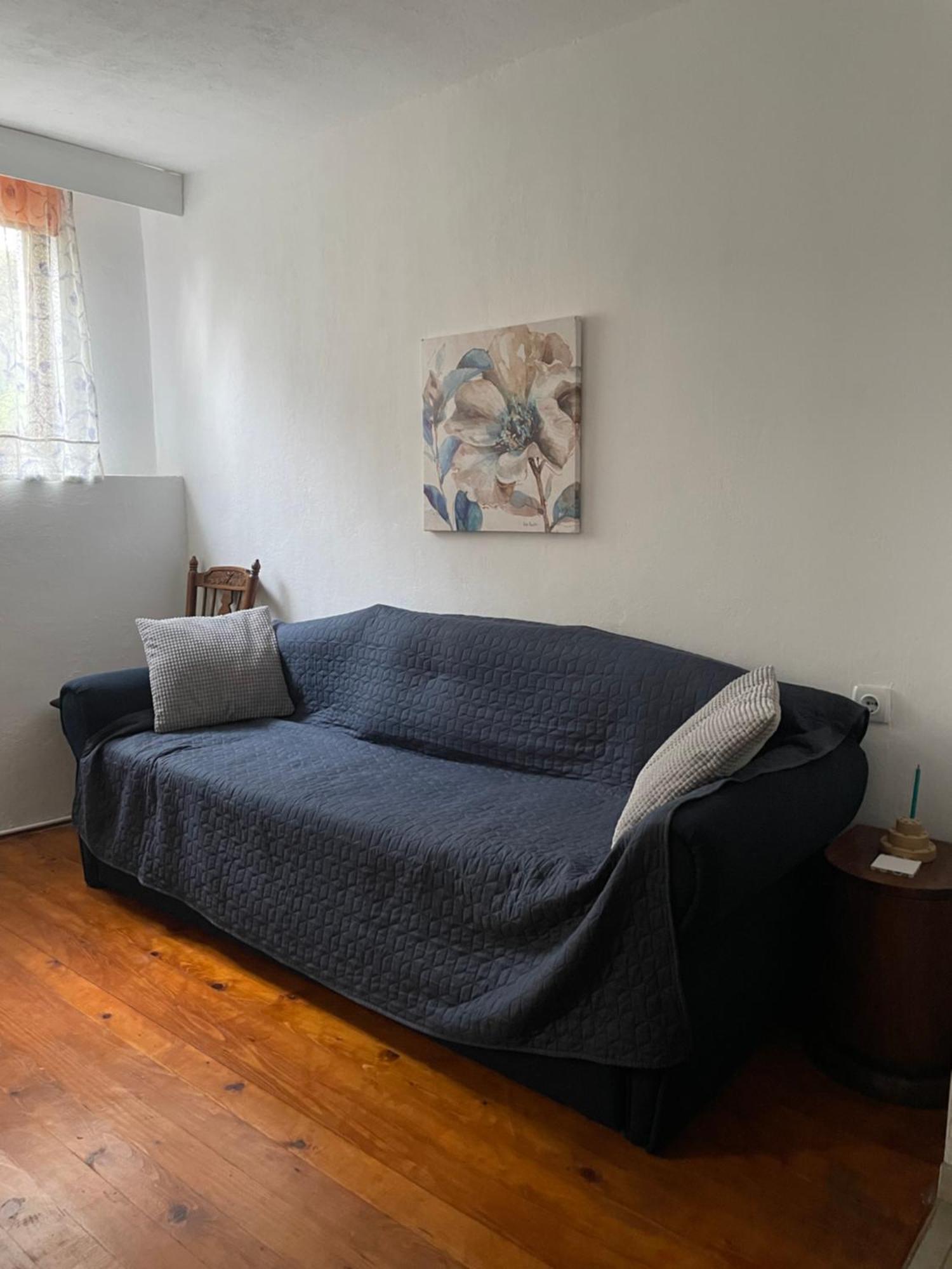 5Min Airport Apartment Surcin Luaran gambar